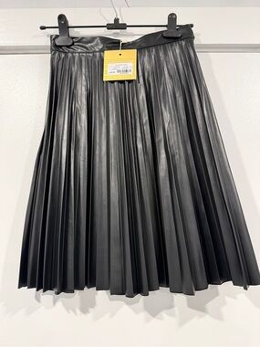 NWT Girls leather black pleated skirt